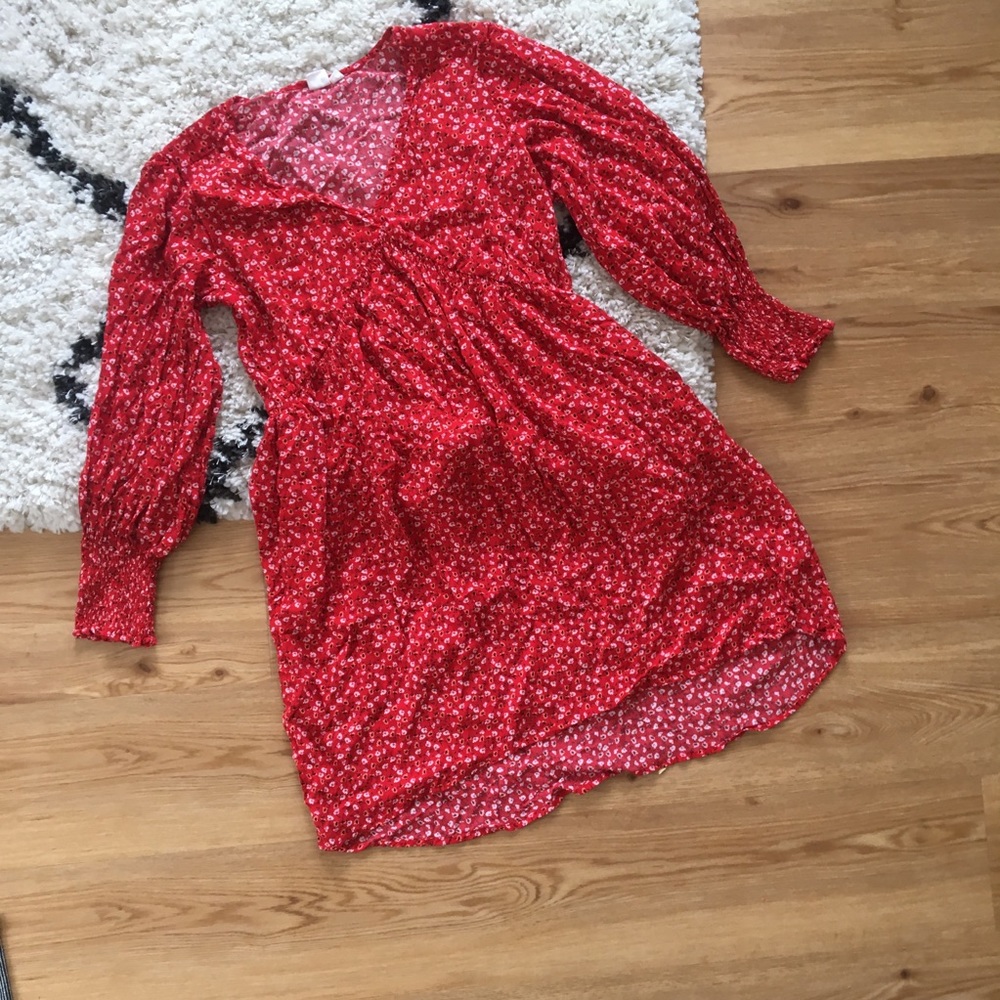 Gap Red V-Neck Smocked Dress Size Small